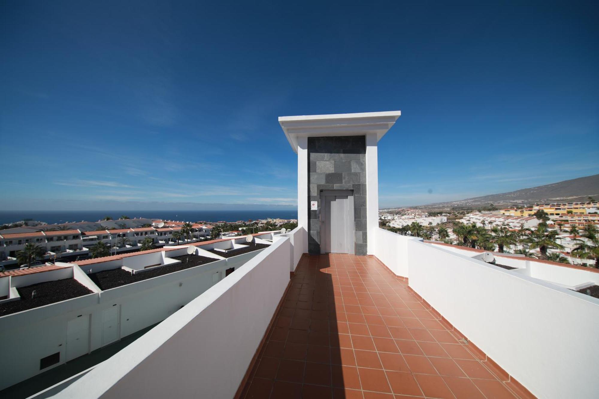 Apartments Island Village Heights Costa Adeje  Eksteriør billede