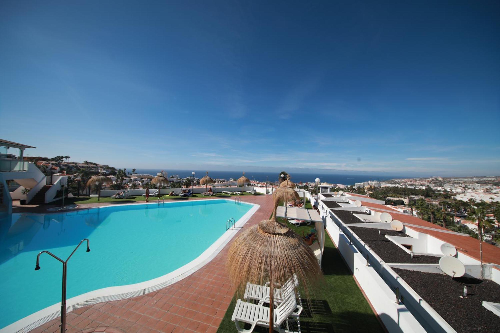 Apartments Island Village Heights Costa Adeje  Eksteriør billede