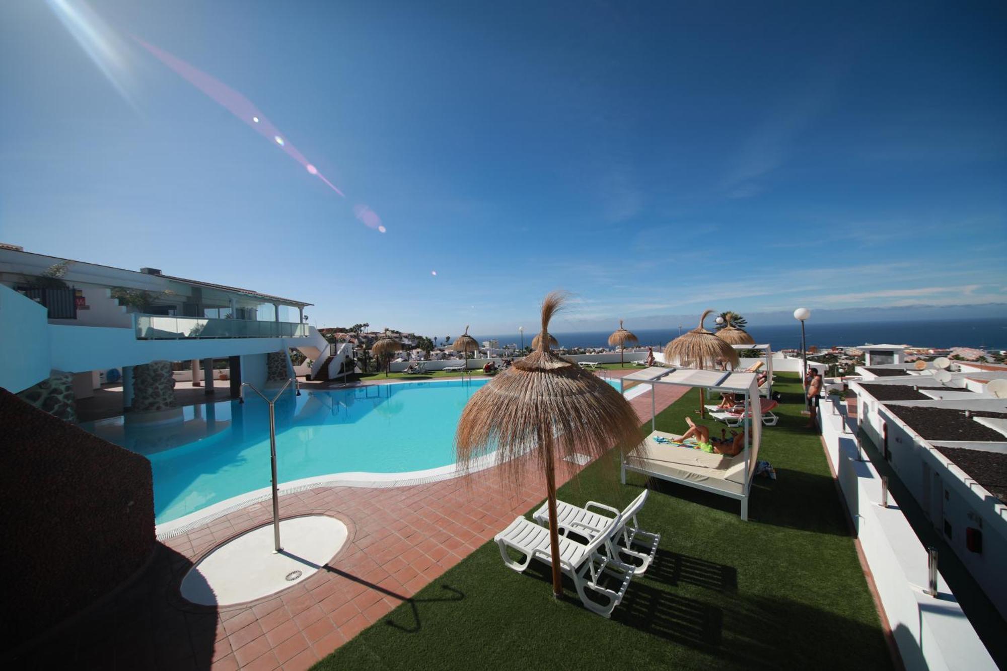 Apartments Island Village Heights Costa Adeje  Eksteriør billede